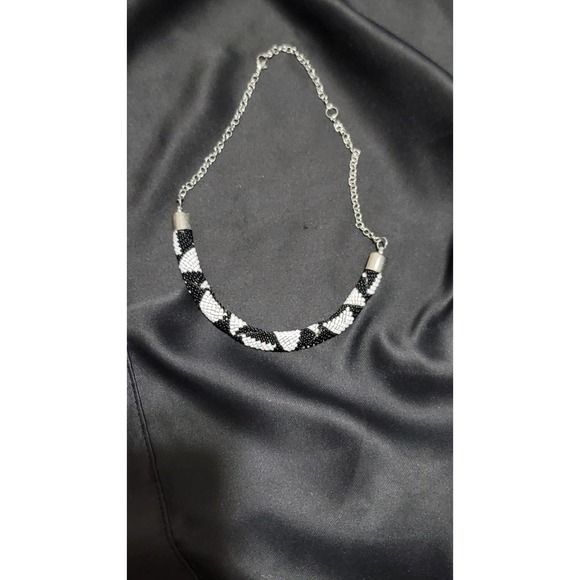 Vtg Beaded Necklace - Picture 1 of 5